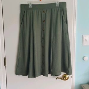 NWT Torrid midi skirt